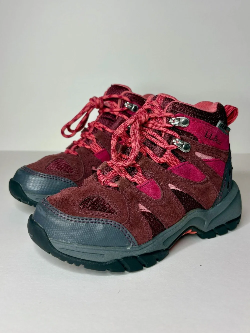 L.L.Bean Kids Size 1 Hiking Shoes Burgundy Red Suede Trail Sneakers